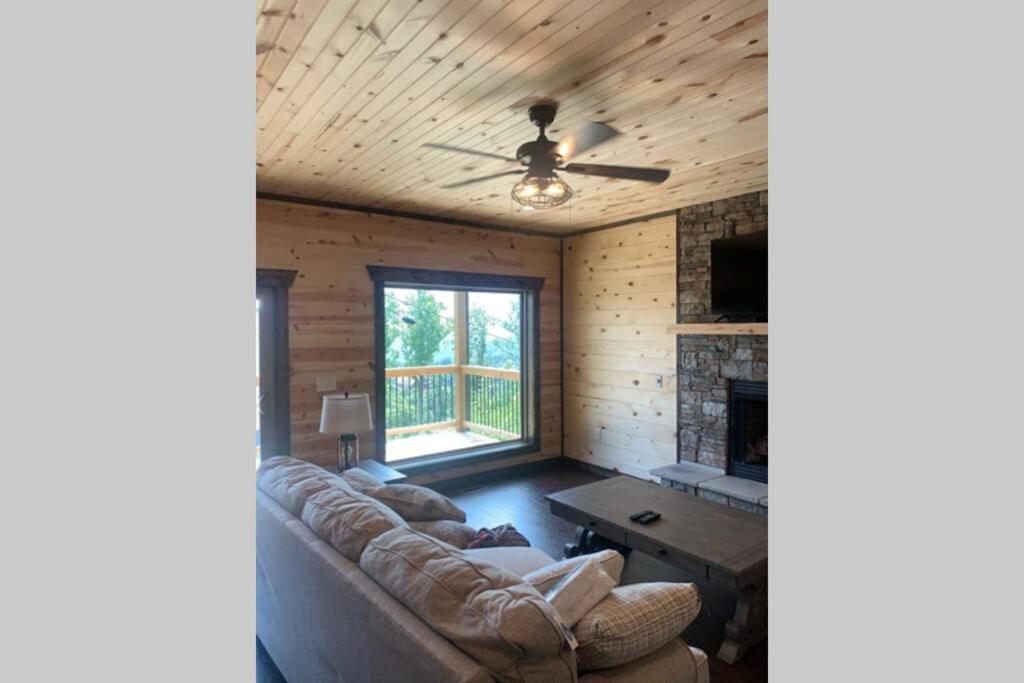 Chalet Village- Amazing Mountain Views - Piney Butt Place Гетлинбург Екстериор снимка