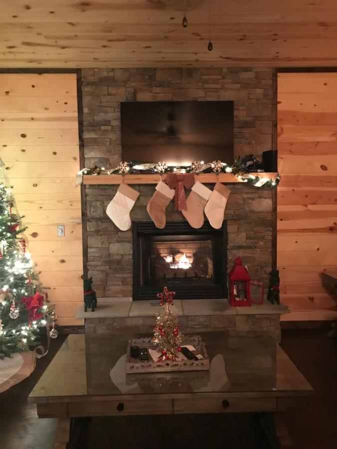 Chalet Village- Amazing Mountain Views - Piney Butt Place Гетлинбург Екстериор снимка